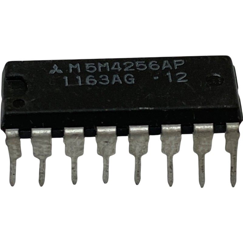 M5M4256AP, 256Kbit (32K x 8) CMOS Static RAM, 5V, DIP-28
