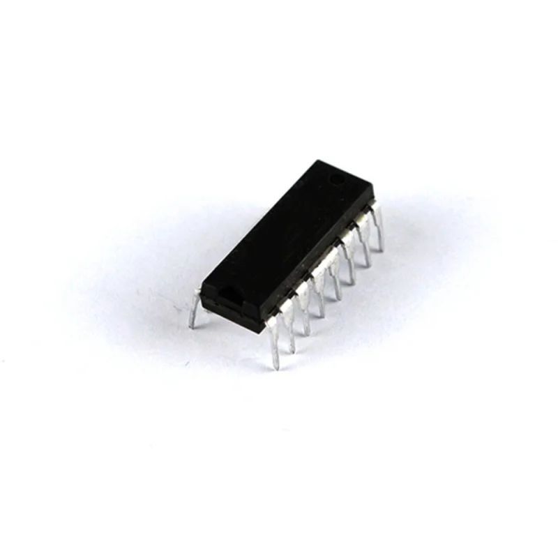 MC908QY4CP, 8-Bit Microcontroller, DIP-16