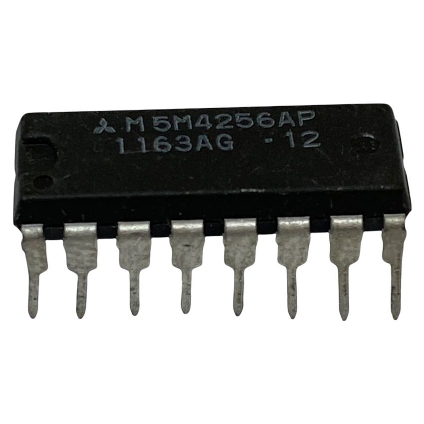 M5M4256AP, 256Kbit (32K x 8) CMOS Static RAM, 5V, DIP-28