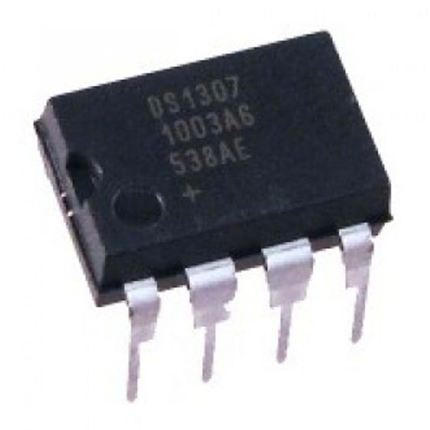 DS1307,Real-Time Clock IC with 56 Bytes NV SRAM and I²C Interface,DIP-8